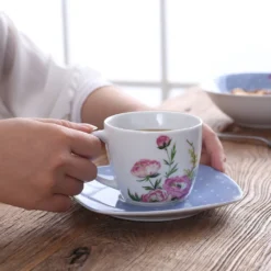 VEWEET 30-teilig Porzellan Tafelservice, Serie 'Hannah', Kombiservice Für 6 Personen, Blau Mit Floral Dekoration 17 VEWEET 30-teilig Porzellan Tafelservice, Serie 'Hannah', Kombiservice Für 6 Personen, Blau Mit Floral Dekoration -Küchenzubehör 01ca54d28f2d61fe3520678710e8ef34