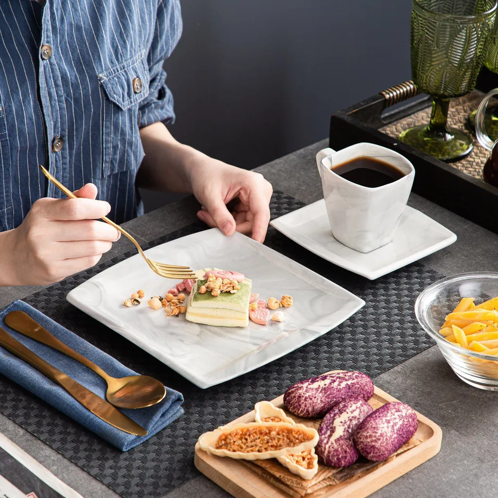 MALACASA, Serie Blance, 36 Tlg. Set Marmor Porzellan Kaffeeservice Geschirrset, Mit 12 Stück Kuchenteller, 12 Stück 180ml Tasse Und 12 Stück Untertasse Für 12 Personen 6 MALACASA, Serie Blance, 36 Tlg. Set Marmor Porzellan Kaffeeservice Geschirrset, Mit 12 Stück Kuchenteller, 12 Stück 180ml Tasse Und 12 Stück Untertasse Für 12 Personen – Bild 6