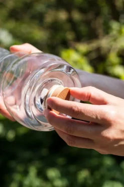 Wasserkaraffe Cadus Mit Olivenholzdeckel Und Edelsteinen -Küchenzubehör 392c6157b07b4c01a4fcafae0b198c39