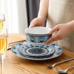 Tafelservice VEWEET, 18 Teiliges Geschirrset Aus Porzellan, AUDRIE Serie, Mit Je 6 Müslischale, Dessertteller Und Flachteller Für 6 Personen -Küchenzubehör 641ae375397022ed76e55ef1257d5690