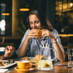 Relaxdays Glaskaraffe Mit Deckel 1,8 Liter -Küchenzubehör 80a63c4be72e2c53f2b8e7f6e03f793b