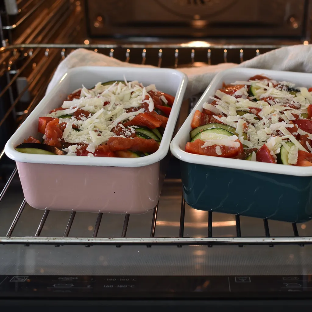 HoneyWare Frischhaltedose Color Line L 1,35l Flach Petrol Emaille 13 HoneyWare Frischhaltedose Color Line L 1,35l Flach Petrol Emaille – Bild 13