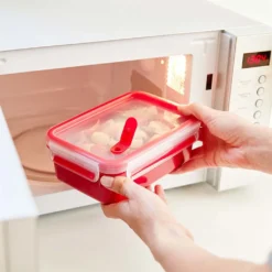 Emsa Mikrowellendose CLIP & MICRO 1,2 Liter Mit Einsätzen Transparent / Rot -Küchenzubehör 9fc02df4fa0fdc8249228372ff63d82b