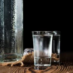 Relaxdays Schnapsgläser 4cl Im 6er Set -Küchenzubehör b92029441a0f8094ea1c6790b972e025