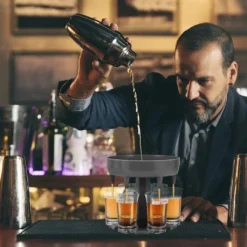 Schnapsglasspender, Schnapsglas-Spender, Shot Glas Dispenser Für Flüssigkeit/Getränke/Cocktail/Bier, Spirituosen Spender Für Cocktail-Party Barparty, Freunde Versammeln Sich -Küchenzubehör bdfa9ae7ca432e82b06ac4c3fe9394c7