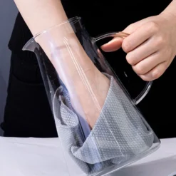 Glaskrug 2 Liter Karaffe Trinkflasche Aus Borosilikatglas Mit Deckel 11 Glaskrug 2 Liter Karaffe Trinkflasche Aus Borosilikatglas Mit Deckel -Küchenzubehör cbe9aaaf2064cc603436b66c638abade