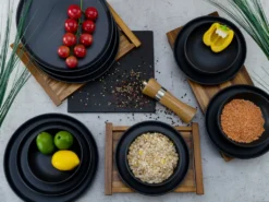 CreaTable 22979 Tafelservice Uno BLACK Für 4 Personen, Steinzeug, Schwarz (1 Set, 12-teilig) -Küchenzubehör dced08265e664219b7854a18d1a68f2f