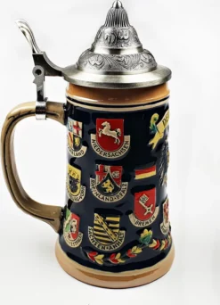 Bierkrug Mit Deckel Deutschland Bundesländer 0,5 Liter -Küchenzubehör e1e2f6cf0144a8bb07fb2c6e25b94e7b