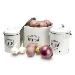 Klarstein Granrosi Georgia Vorratsbehälter Vorratstopf 3er-Set , Knoblauchtopf, Zwiebeltopf, Kartoffeltopf , Emaille-Stahlblech , Rostfrei , Lüftungsöffnungen , Vintage-Design , Creme -Küchenzubehör ea94663ccc2f86035e782b9c1b22bf57