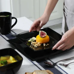 Vancasso Tafelservice »SOHO« 16-tlg. Porzellan Teller Set, Kombiservice Tafelset Mit Kaffeetassen, Müslischalen, Schwarz -Küchenzubehör f41fcc1da29a1a916ab12df182c42ce8