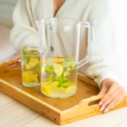 Wessper Basic Wasserfilterkanne 2.5 L, Wasserkaraffe Aus Hochwertigem Kunststoff | Geeignet Für Kalte Getränke Wasser, Saft, Tee, Limonade - Transparent -Küchenzubehör f48040cc52912ac3ffc9750208081fef